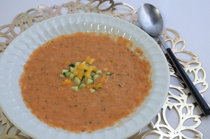 トマトときゅうりとパプリカの冷製スープのカバー写真